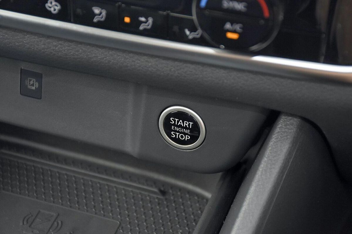 2025 Nissan QASHQAI ST-L J12