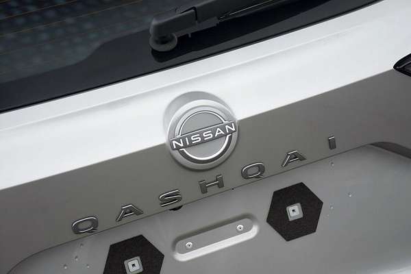 2025 Nissan QASHQAI ST-L J12