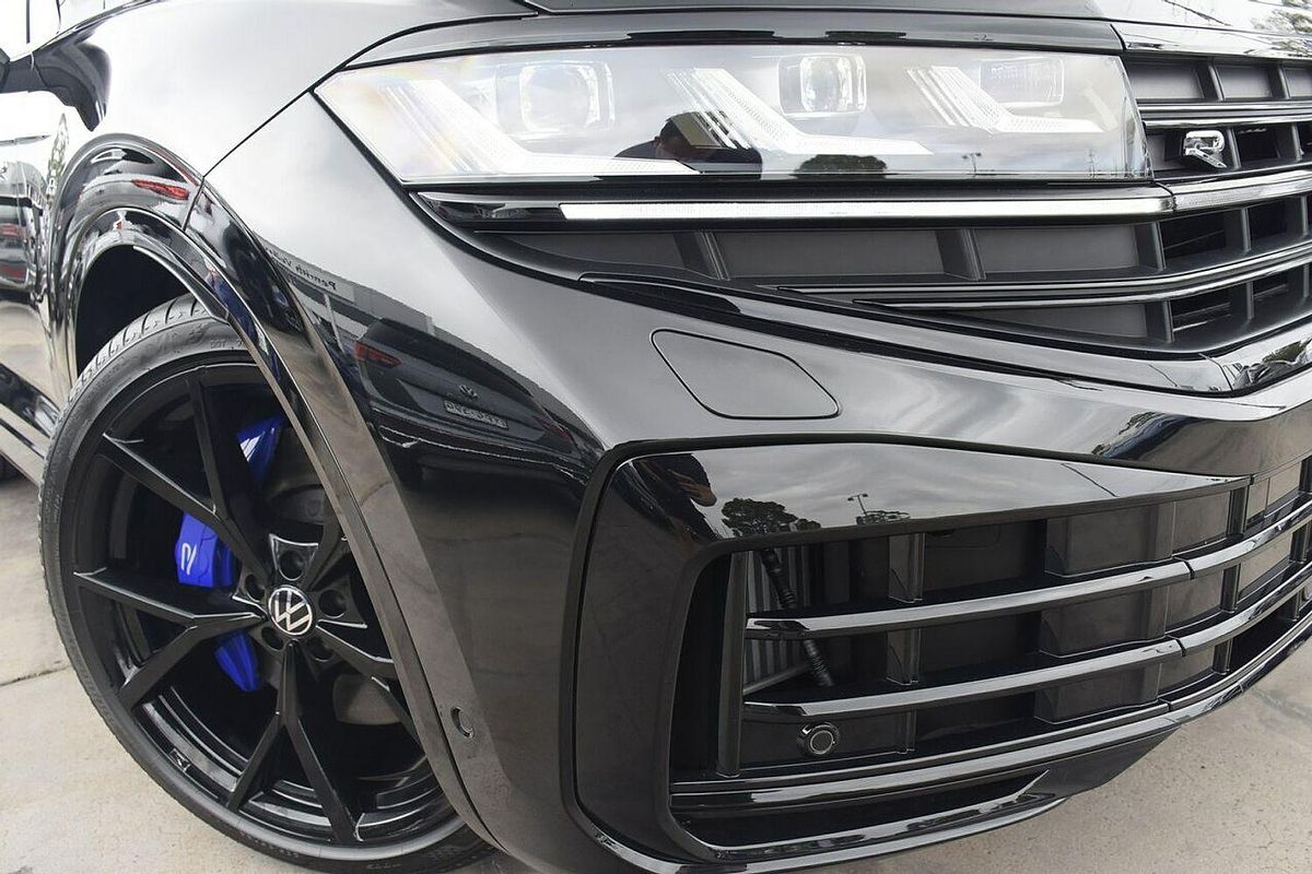 2025 Volkswagen Touareg R RC