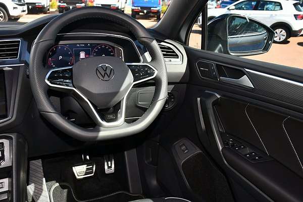 2024 Volkswagen Tiguan Wolfsburg Edition Allspace 5N