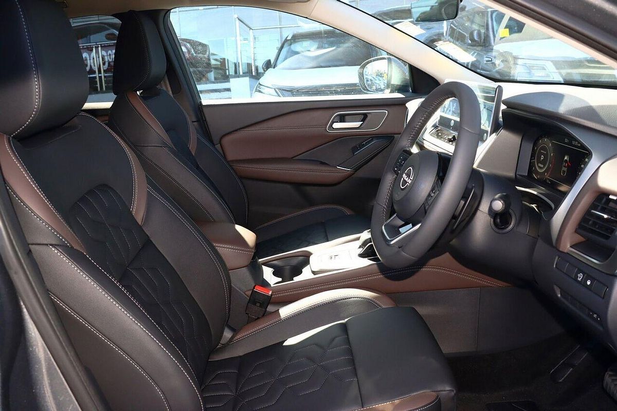 2025 Nissan QASHQAI Ti J12