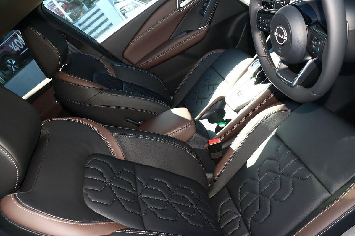 2025 Nissan QASHQAI Ti J12
