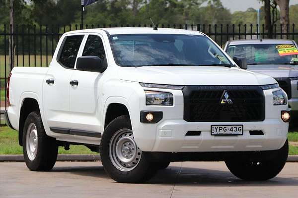 2024 Mitsubishi Triton GLX MV 4X4