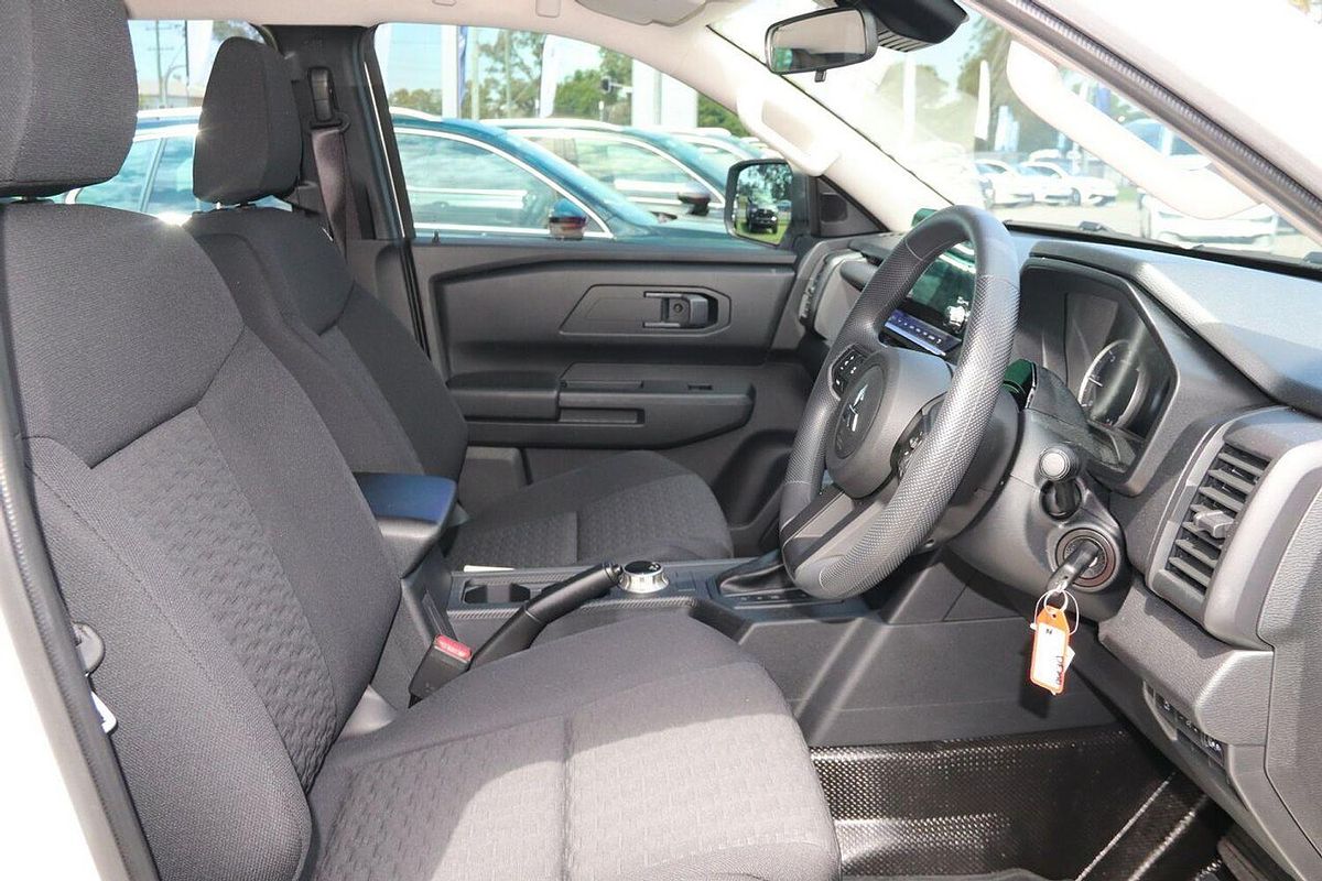 2024 Mitsubishi Triton GLX MV 4X4