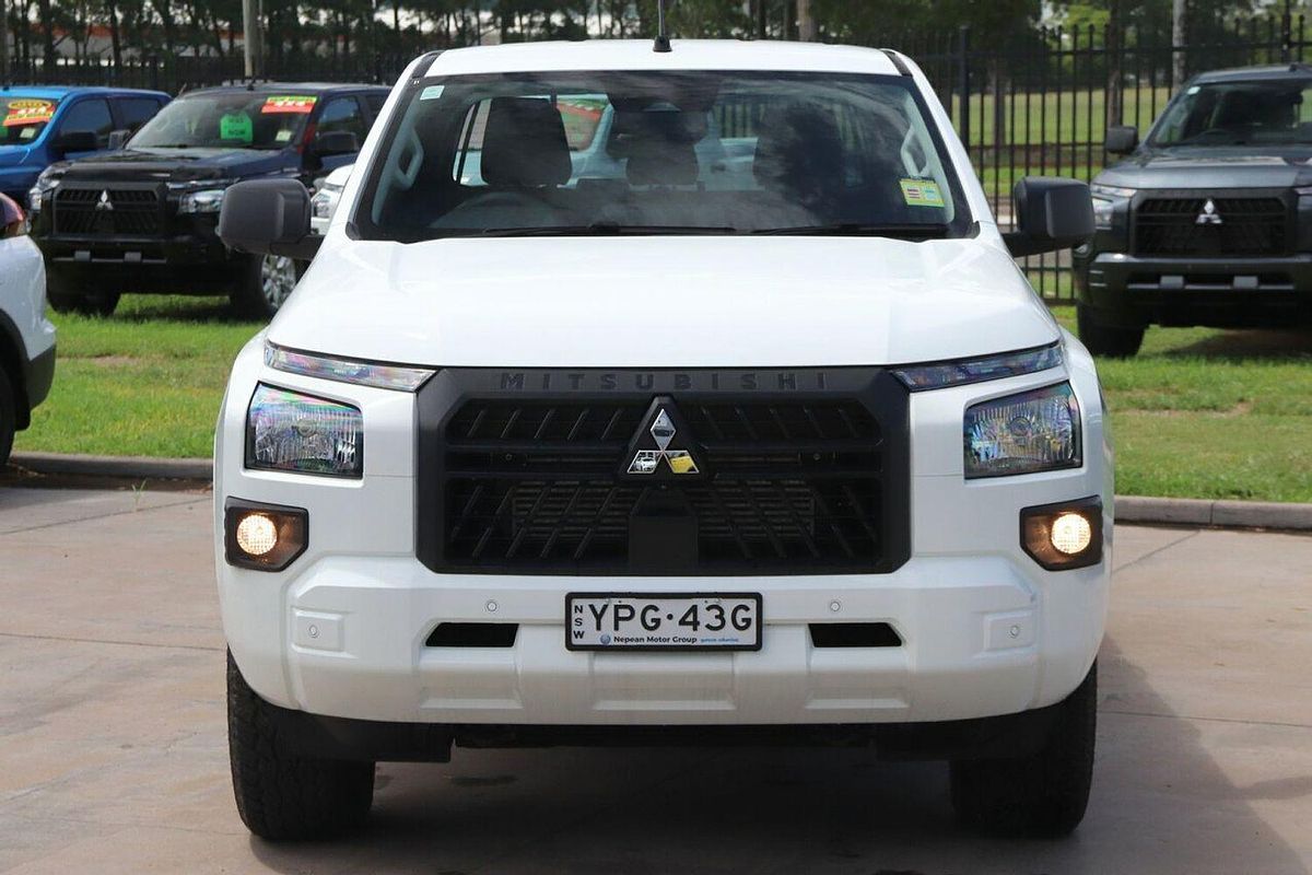 2024 Mitsubishi Triton GLX MV 4X4