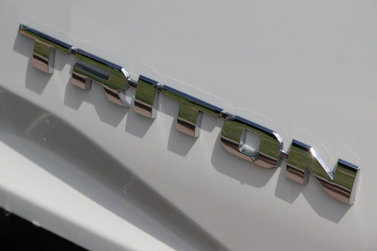 2024 Mitsubishi Triton GLX MV 4X4