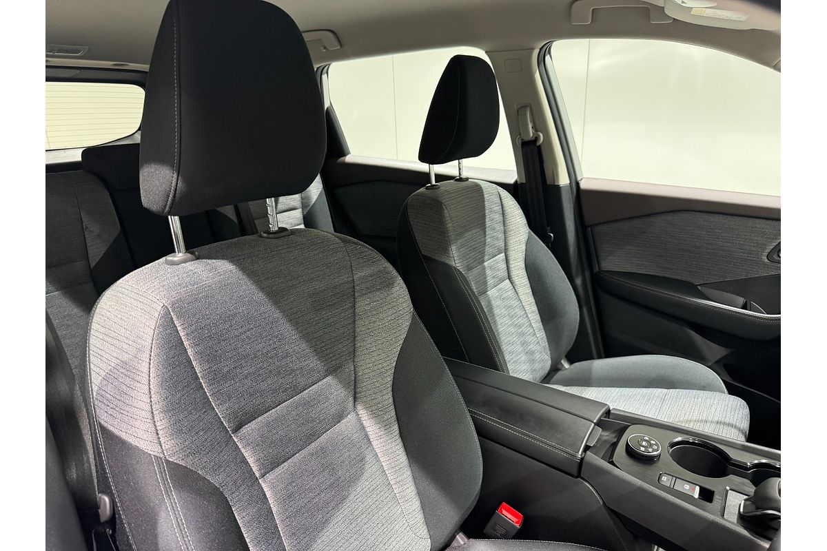 2023 Nissan X-TRAIL ST T33