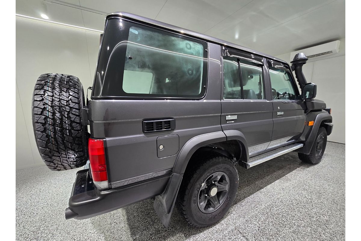 2024 Toyota Landcruiser GXL GDJL76R