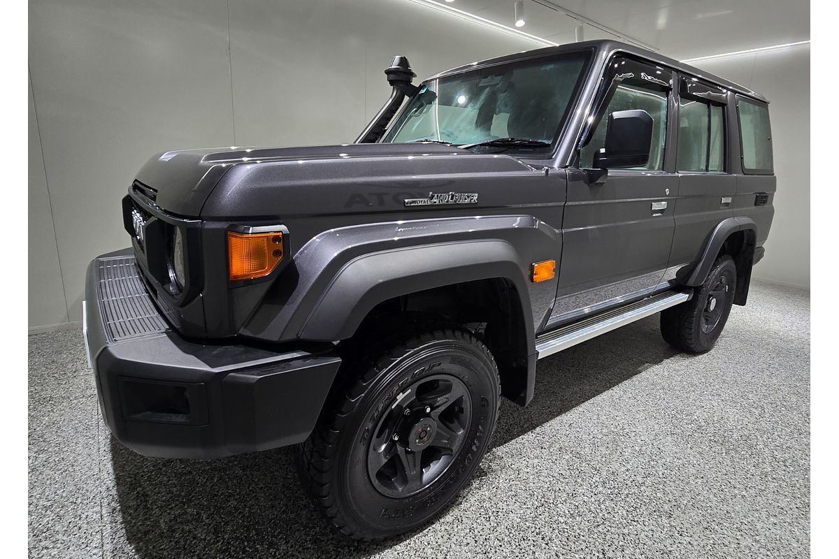 2024 Toyota Landcruiser GXL GDJL76R