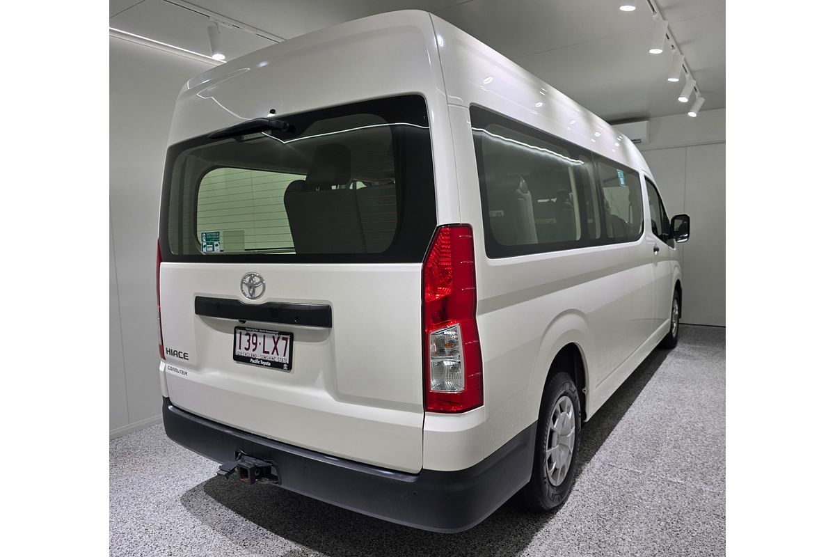 2022 Toyota Hiace Commuter GDH322R