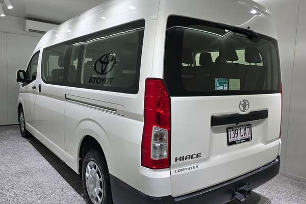 2022 Toyota Hiace Commuter GDH322R