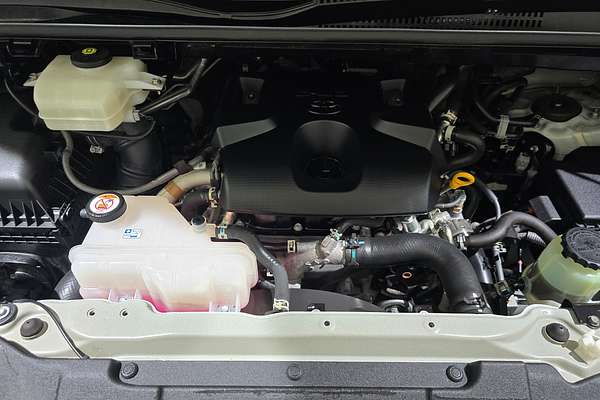 2022 Toyota Hiace Commuter GDH322R