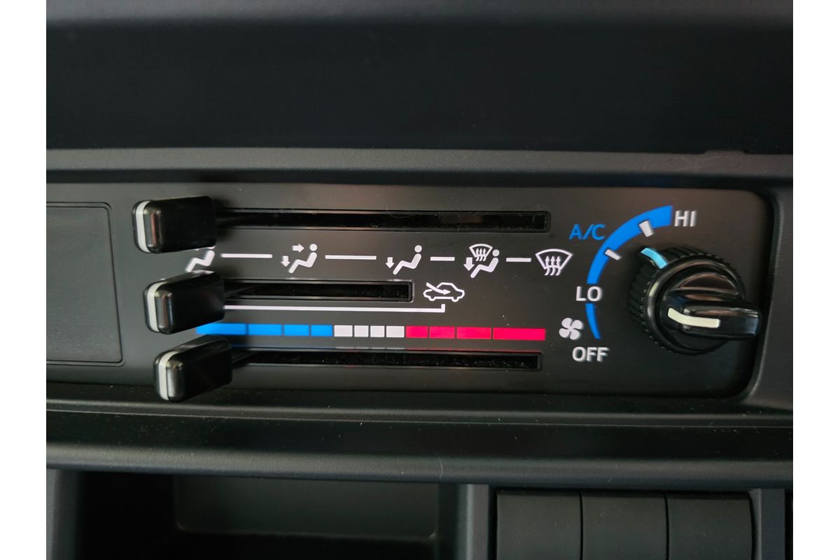 2024 Toyota Landcruiser GXL GDJL76R