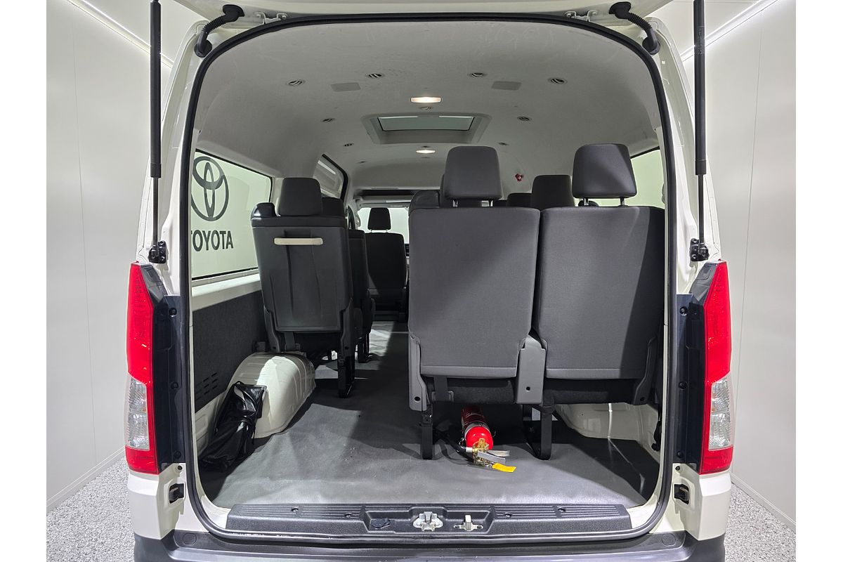 2022 Toyota Hiace Commuter GDH322R