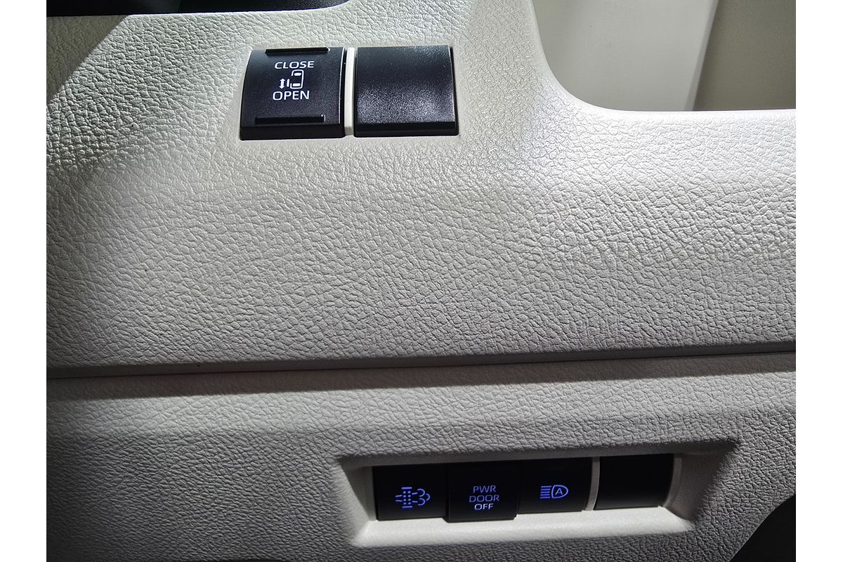 2022 Toyota Hiace GDH320R