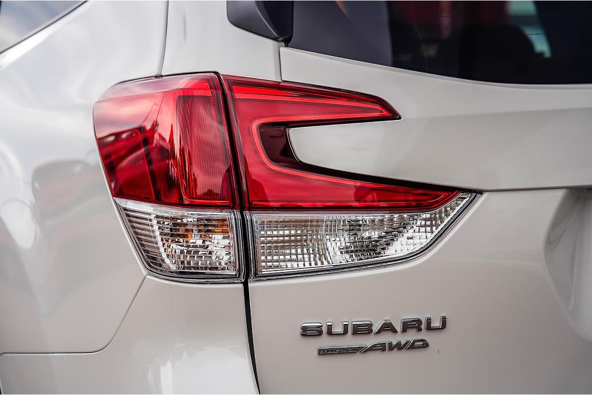 2025 Subaru Forester 2.5i Luxury Special Edition S5