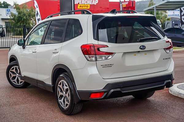 2025 Subaru Forester 2.5i Luxury Special Edition S5