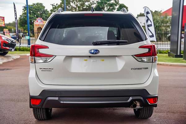 2025 Subaru Forester 2.5i Luxury Special Edition S5