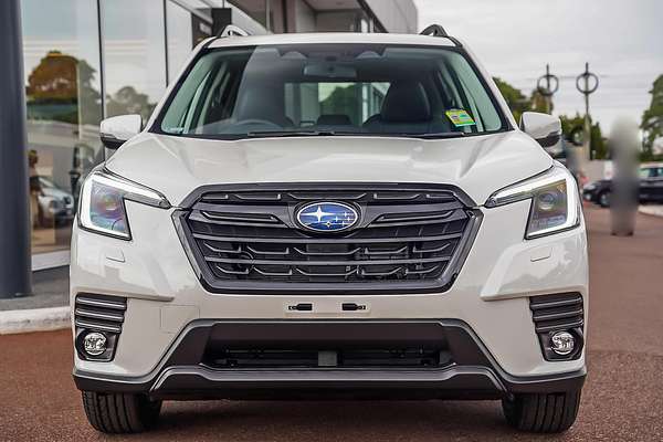 2025 Subaru Forester 2.5i Luxury Special Edition S5