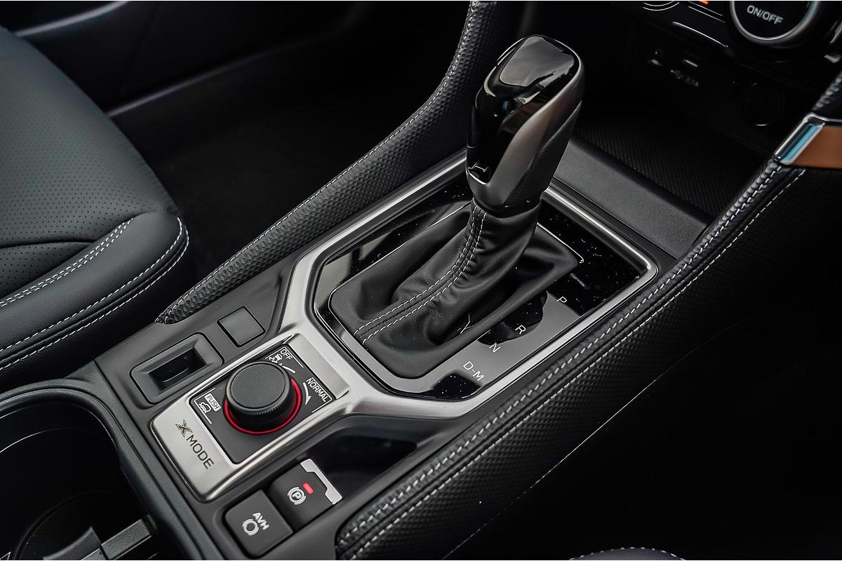 2025 Subaru Forester 2.5i Luxury Special Edition S5