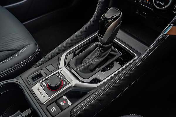 2025 Subaru Forester 2.5i Luxury Special Edition S5