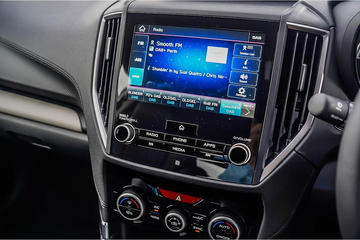 2025 Subaru Forester 2.5i Luxury Special Edition S5