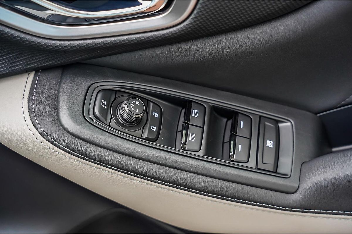 2025 Subaru Forester 2.5i Luxury Special Edition S5