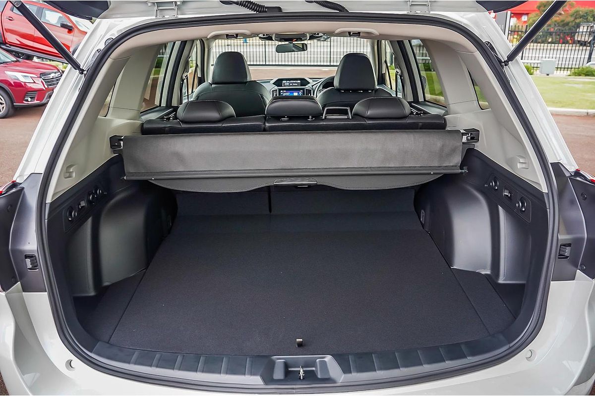 2025 Subaru Forester 2.5i Luxury Special Edition S5
