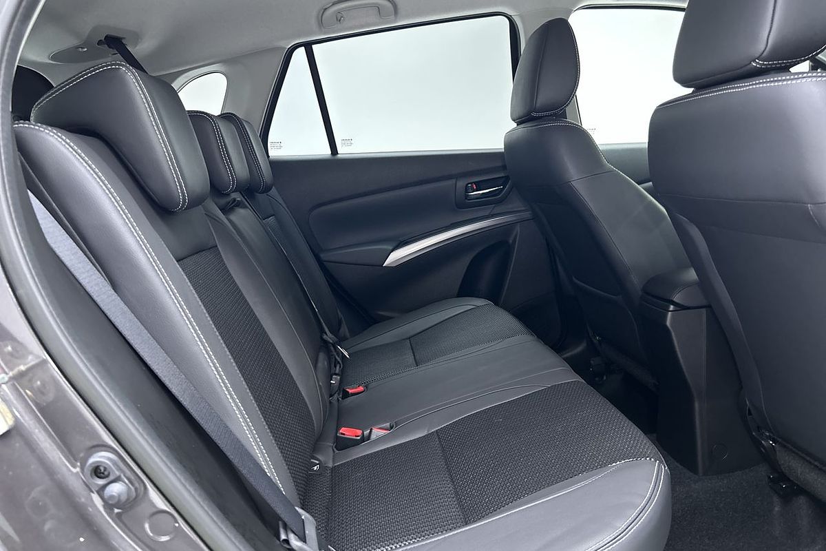 2023 Suzuki S-Cross Plus JYB