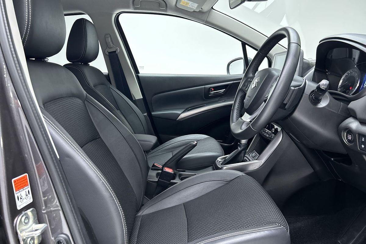 2023 Suzuki S-Cross Plus JYB