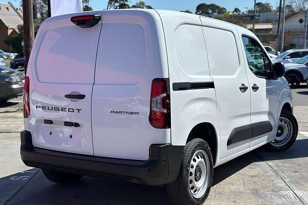 2024 Peugeot Partner Pro K9 SWB