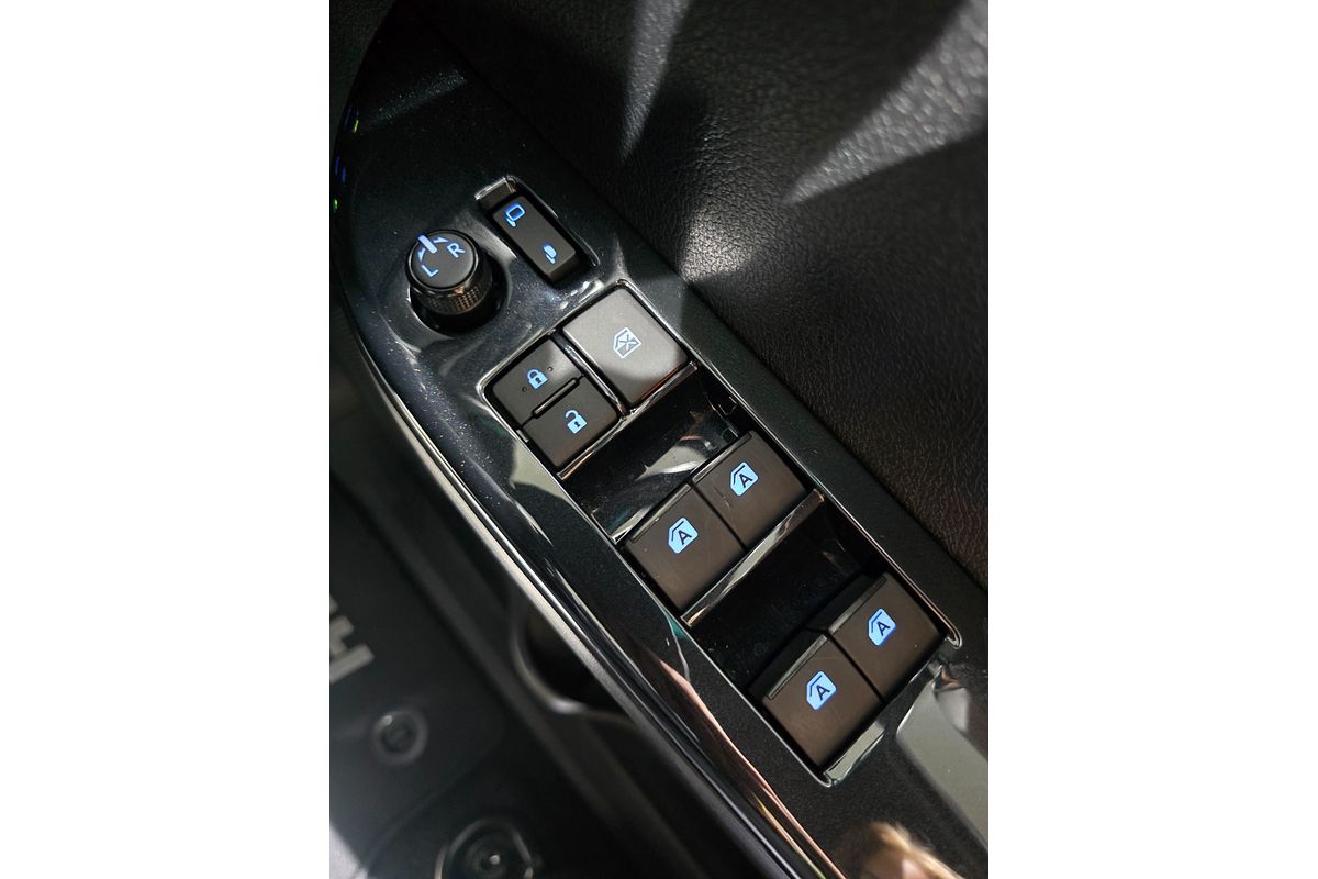2024 Toyota Hilux Rogue 48V GUN126R 4X4