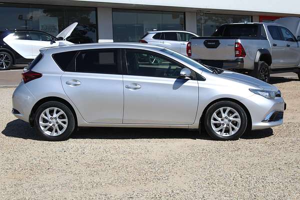 2017 Toyota Corolla Ascent Sport ZRE182R