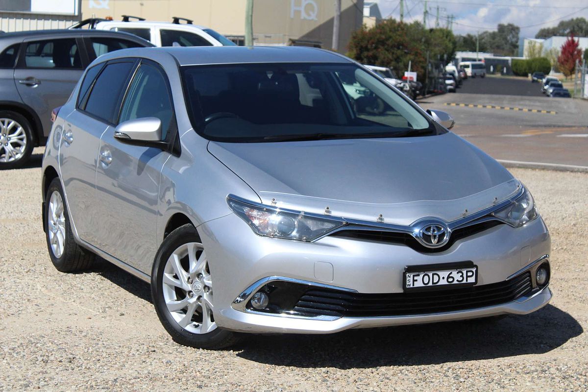 2017 Toyota Corolla Ascent Sport ZRE182R