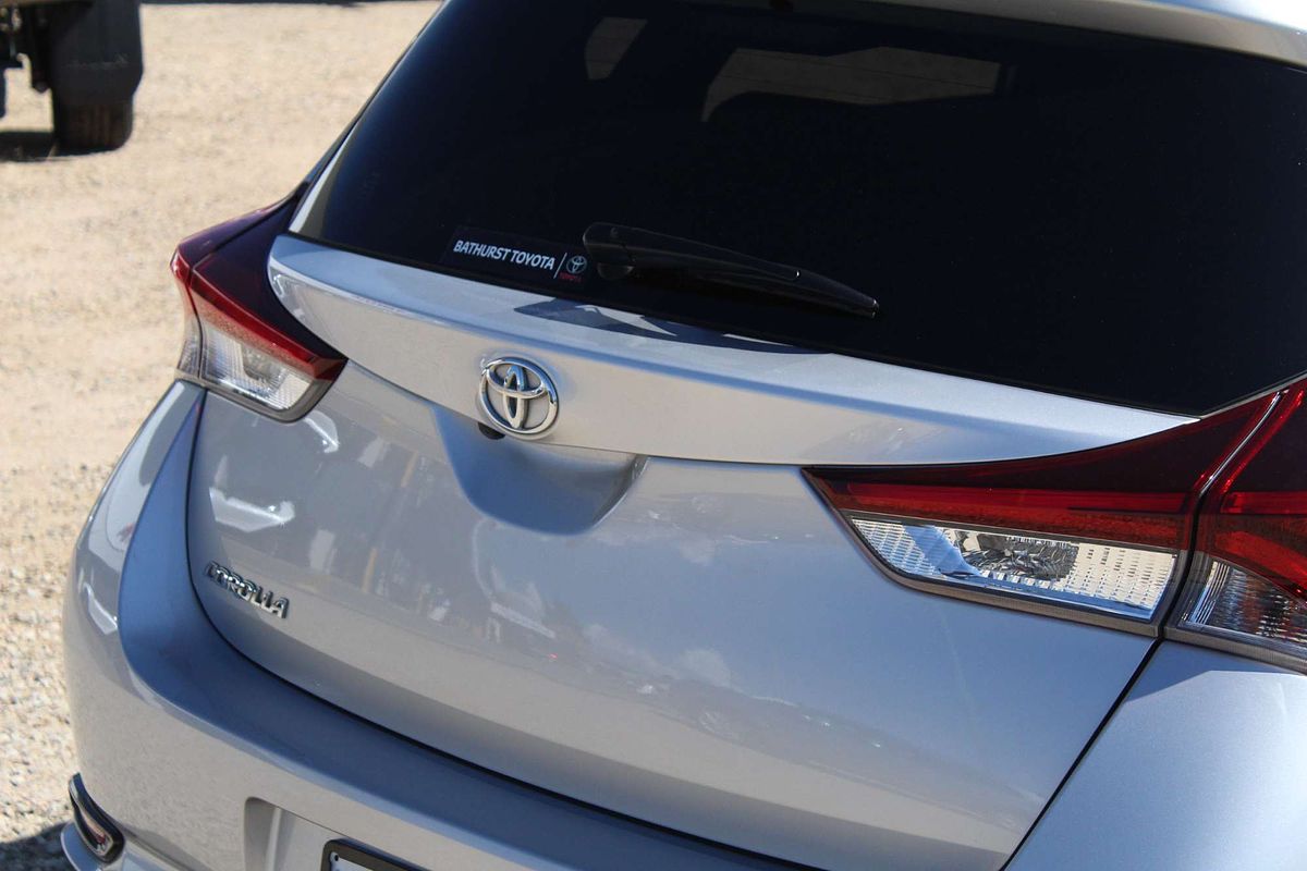 2017 Toyota Corolla Ascent Sport ZRE182R