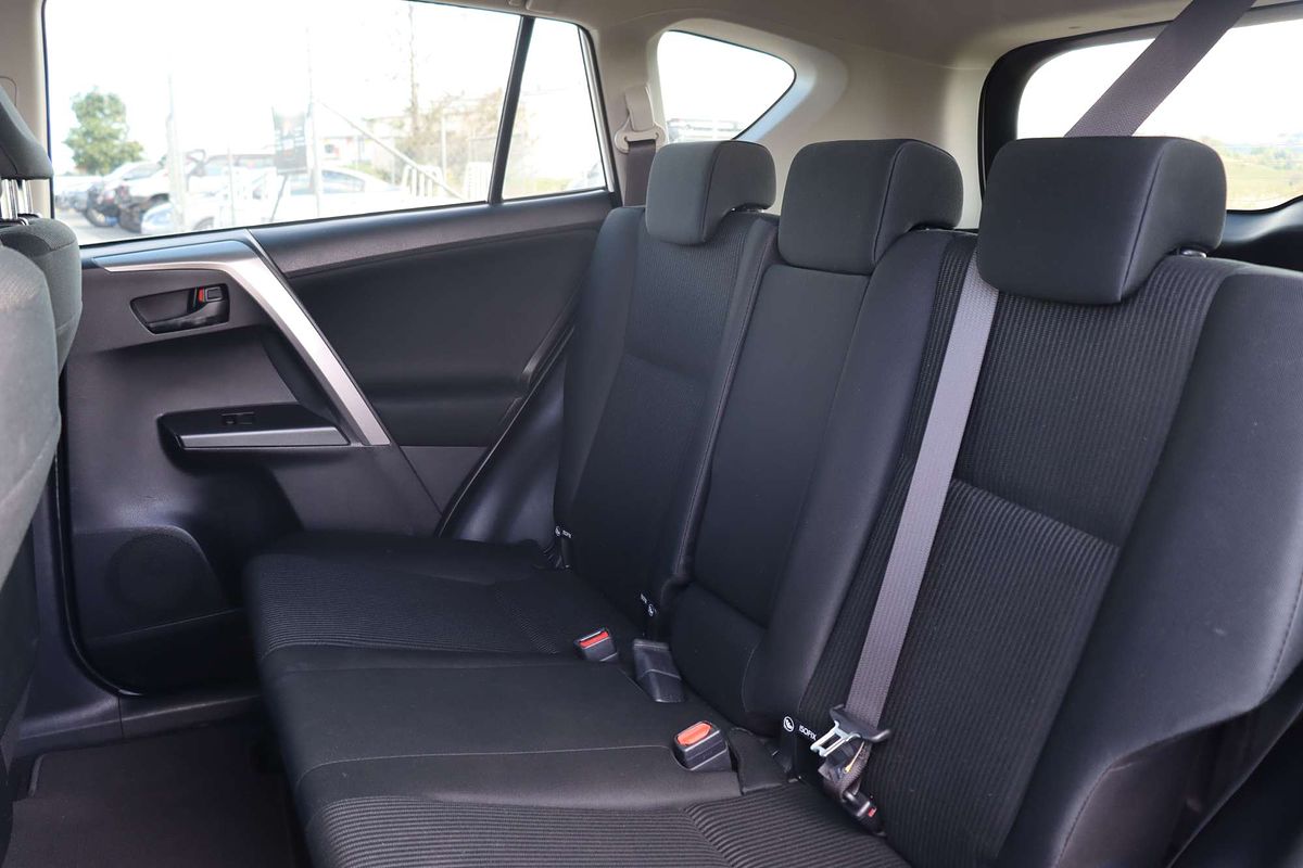 2017 Toyota RAV4 GX ASA44R