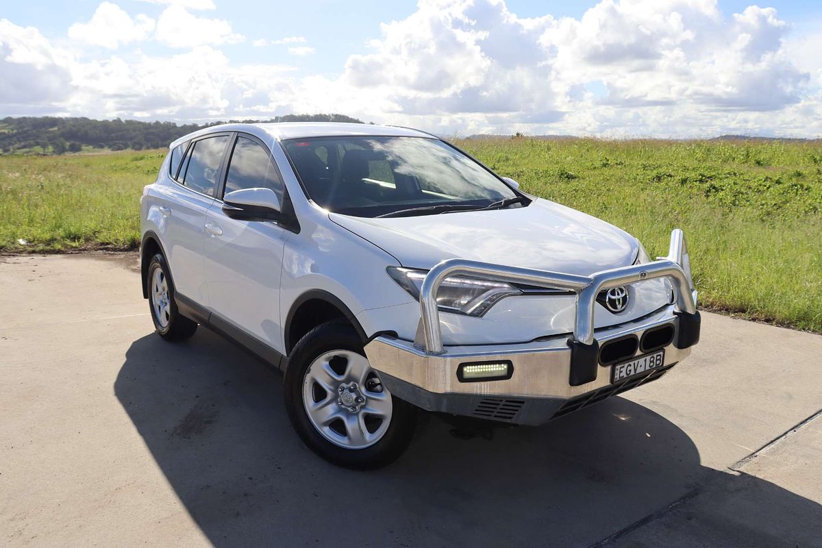2017 Toyota RAV4 GX ASA44R