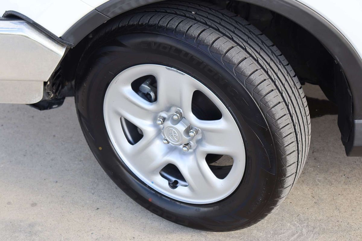 2017 Toyota RAV4 GX ASA44R