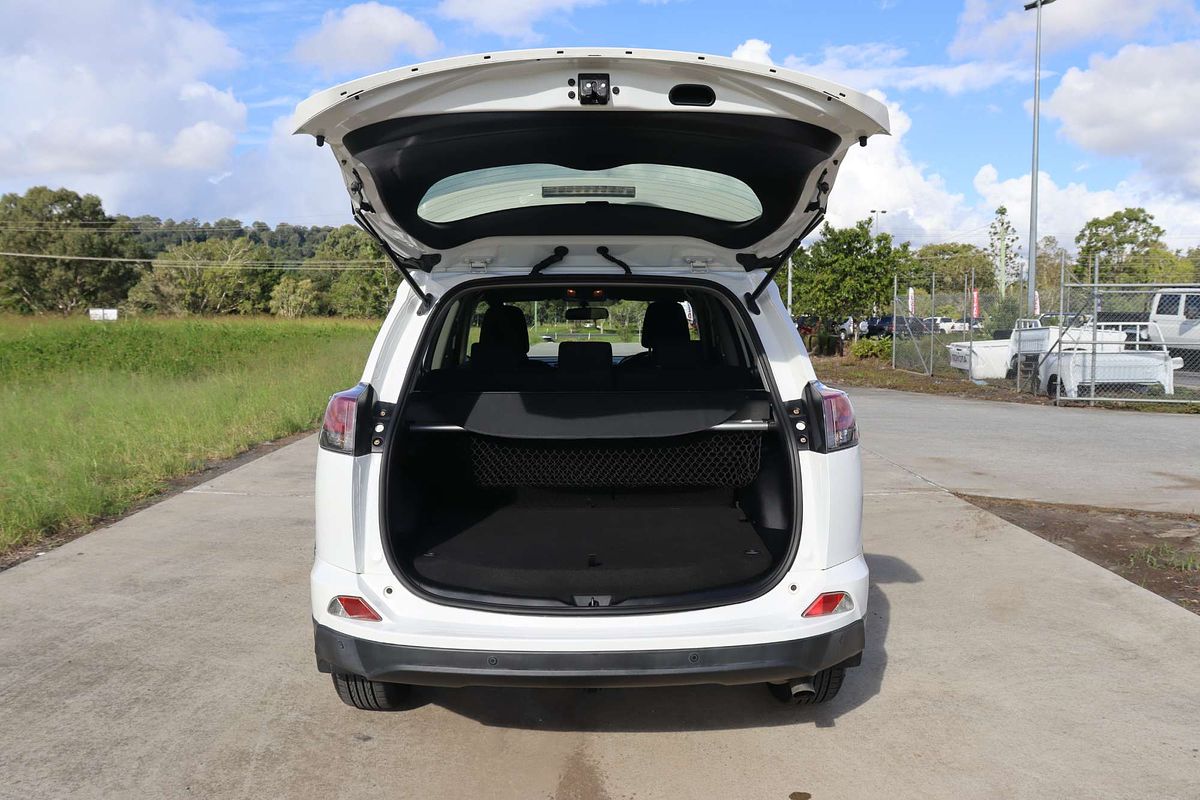 2017 Toyota RAV4 GX ASA44R