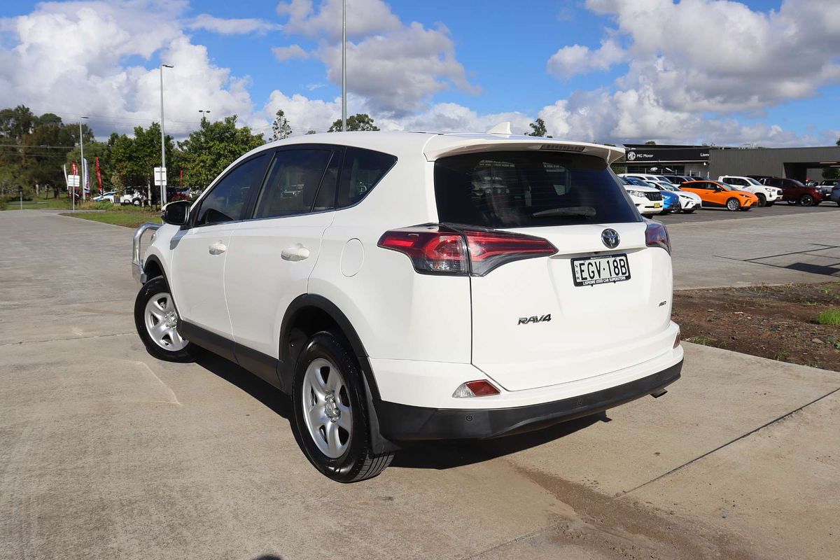 2017 Toyota RAV4 GX ASA44R