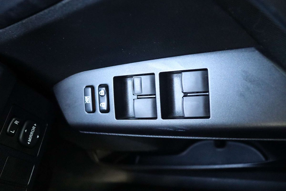 2017 Toyota RAV4 GX ASA44R
