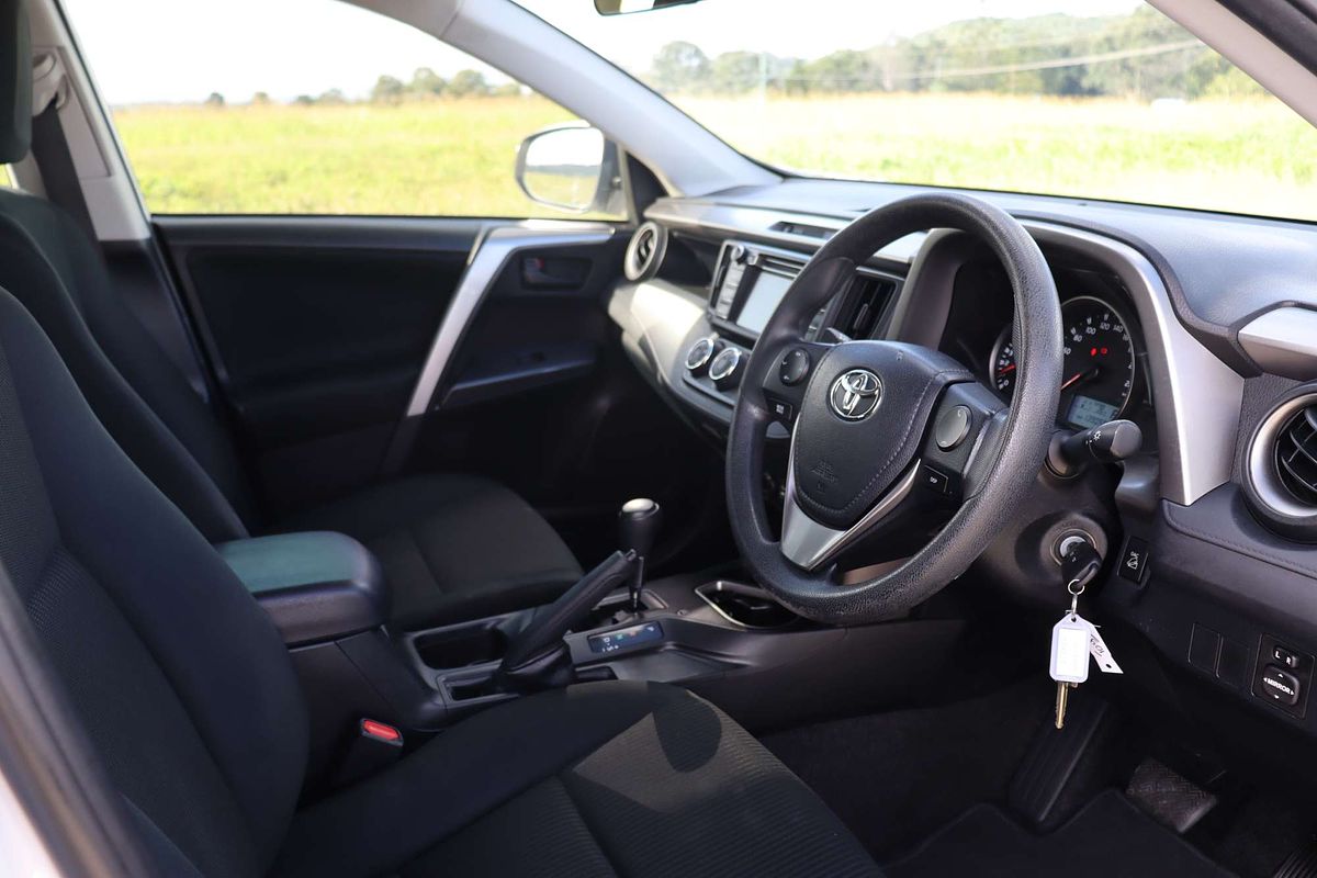 2017 Toyota RAV4 GX ASA44R