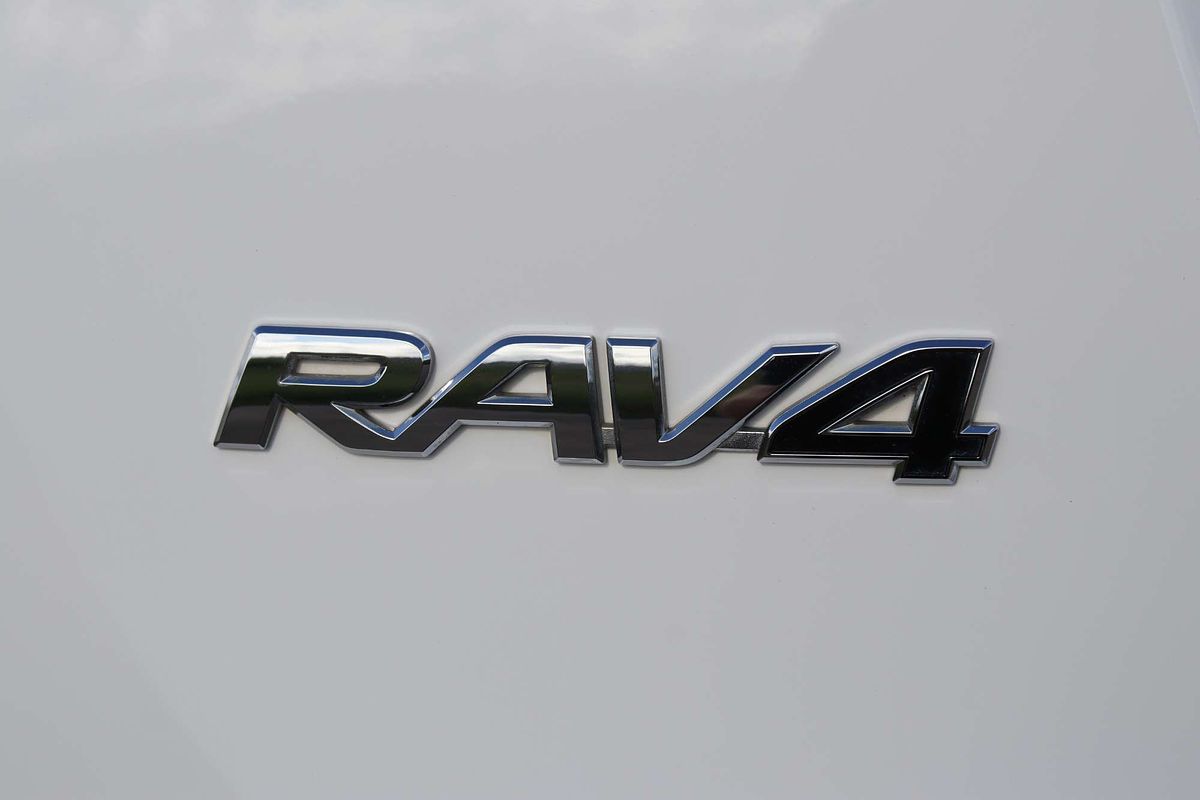 2017 Toyota RAV4 GX ASA44R