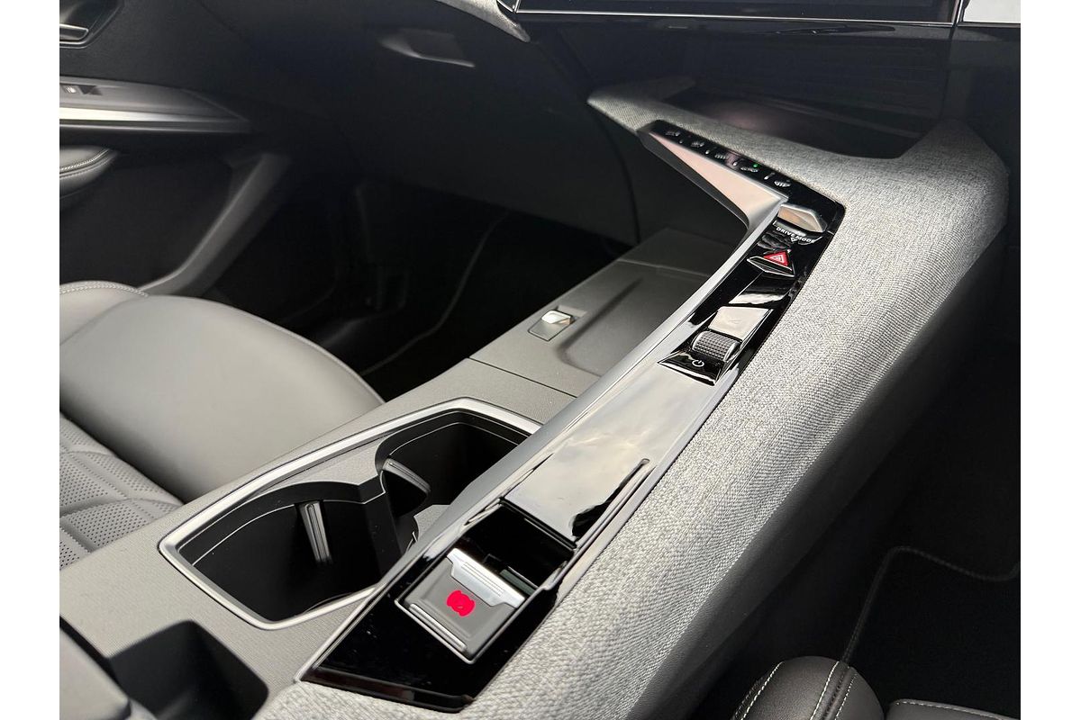 2024 Peugeot 3008 GT Premium Hybrid P64