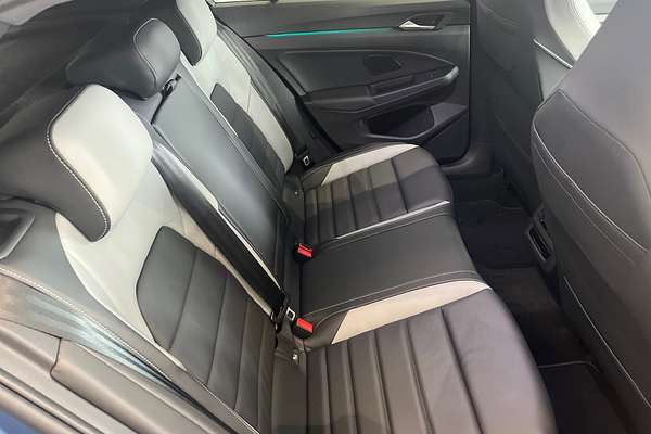 2025 Volkswagen Golf 110TSI R-Line 8.5
