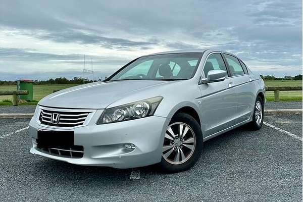 2009 Honda Accord Euro 10
