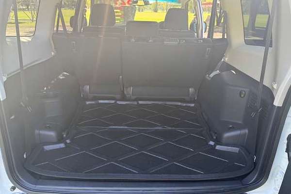 2017 Mitsubishi Pajero GLX NX