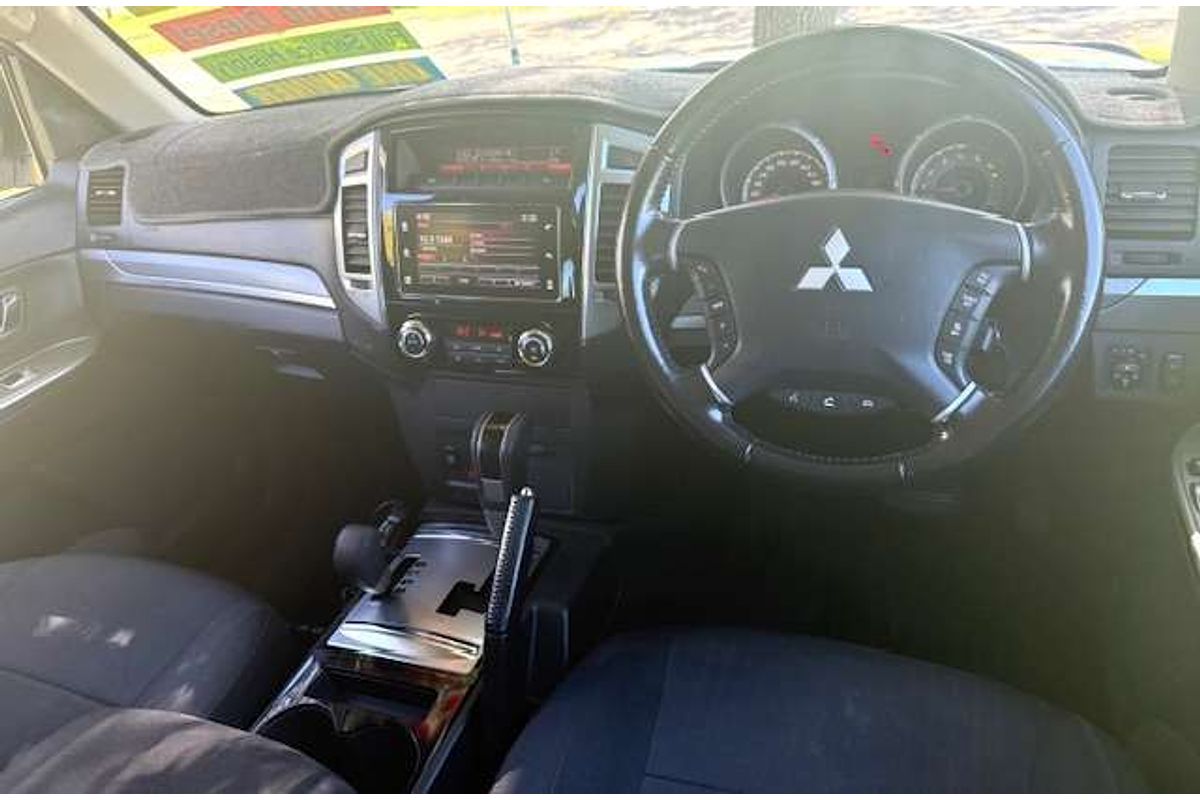 2017 Mitsubishi Pajero GLX NX
