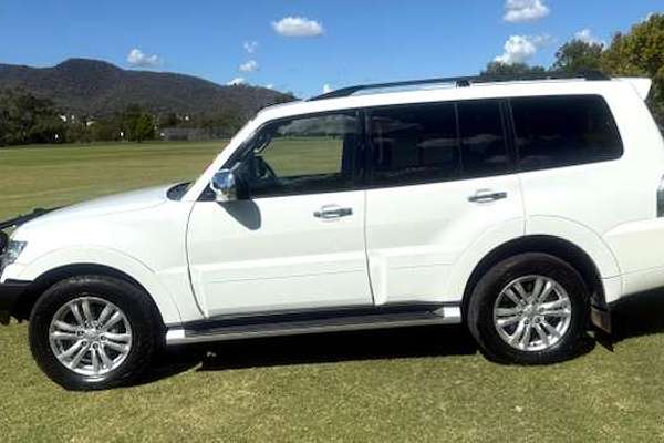2017 Mitsubishi Pajero GLX NX