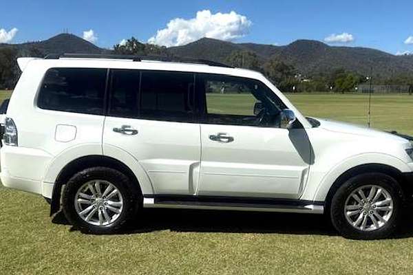 2017 Mitsubishi Pajero GLX NX
